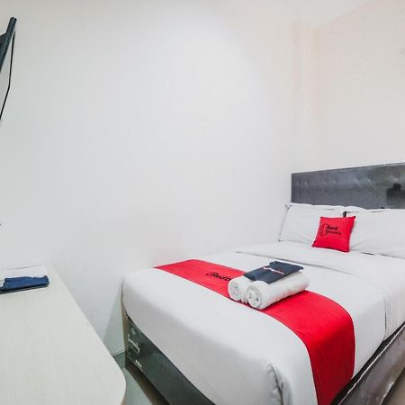 Reddoorz Plus Near Mall Ciputra Jakarta Eksteriør billede